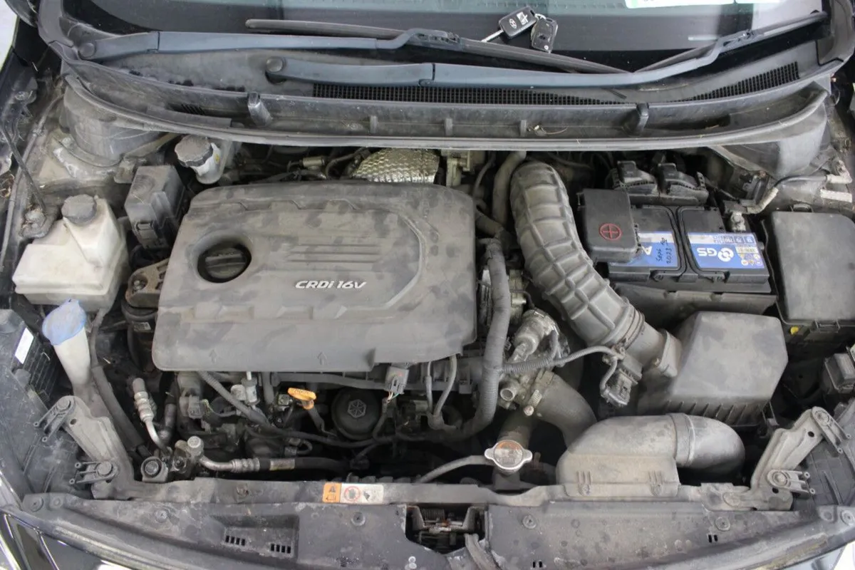 Hyundai i30 1.6 Diesel SE B/D - TENDER 11 - Image 4