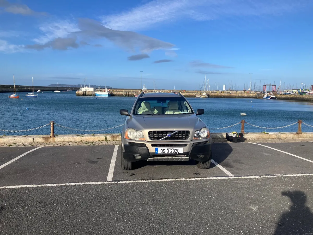 Volvo XC90 2005 - Image 2