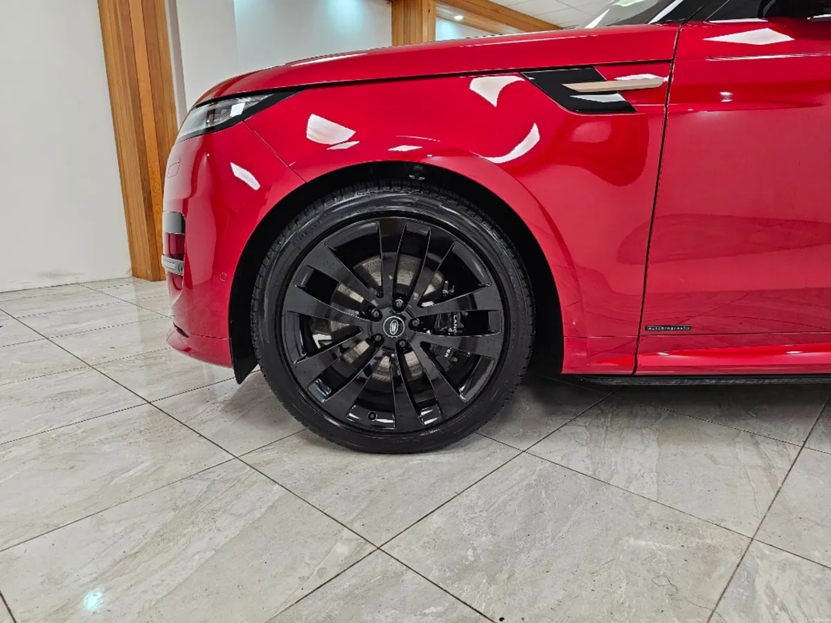 Land Rover Range Rover Sport STUNNING COLOUR COMBO - Image 3