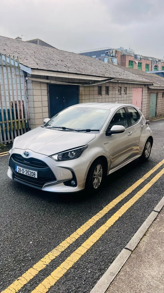 Toyota Yaris Hybrid Luna 2021 **Fresh NCT** - Image 3