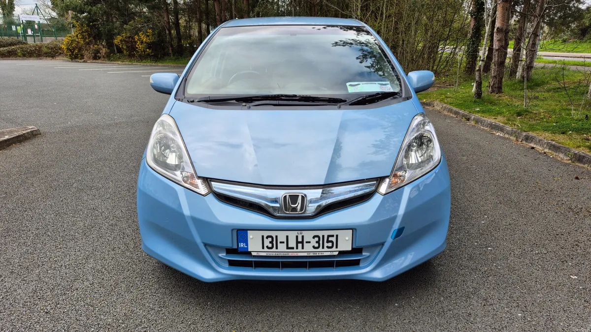 Honda Fit 2013 1.3 Hybrid Automatic - Image 2
