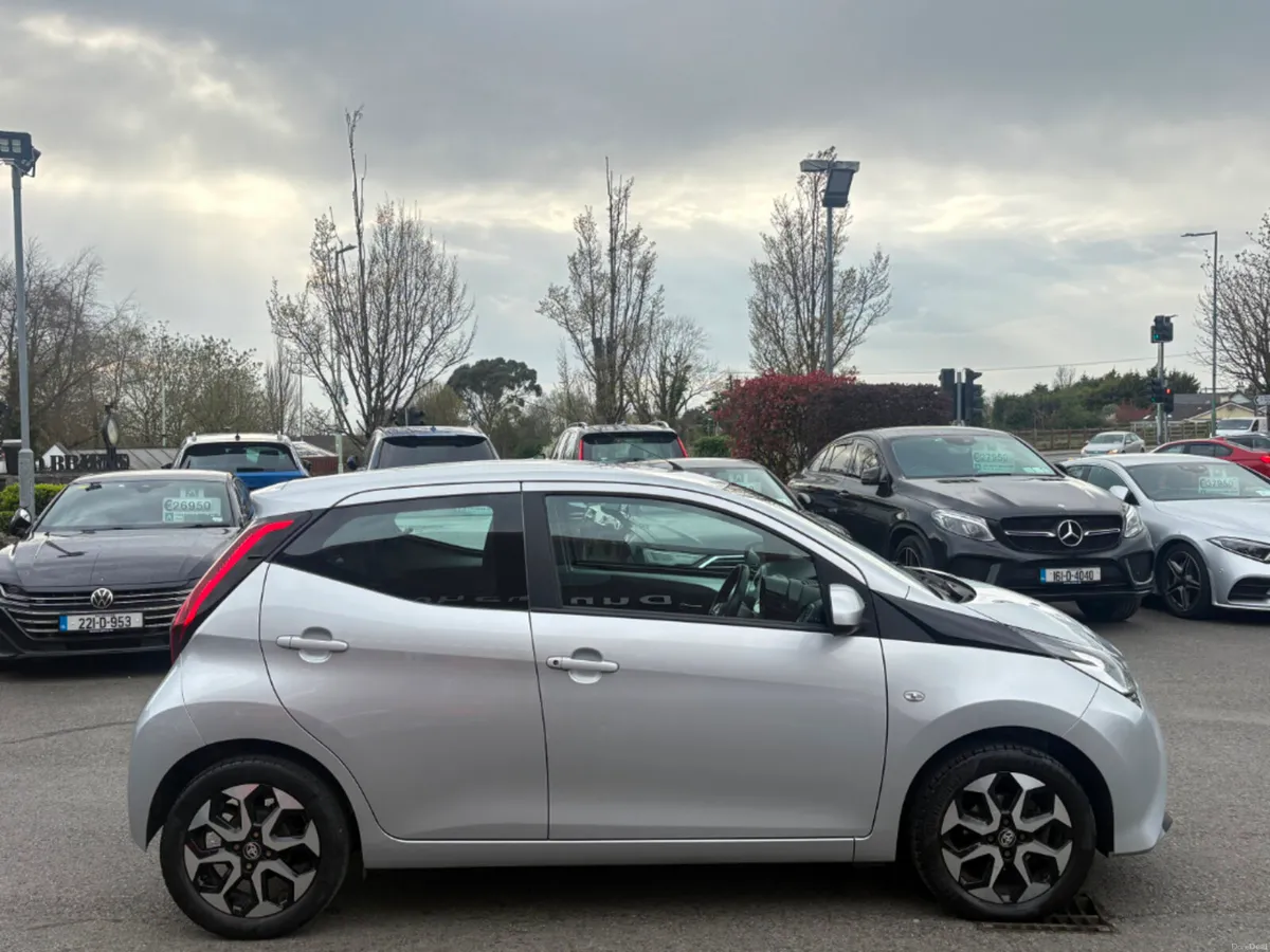 Toyota Aygo 1.0 X-play 4DR - Image 4
