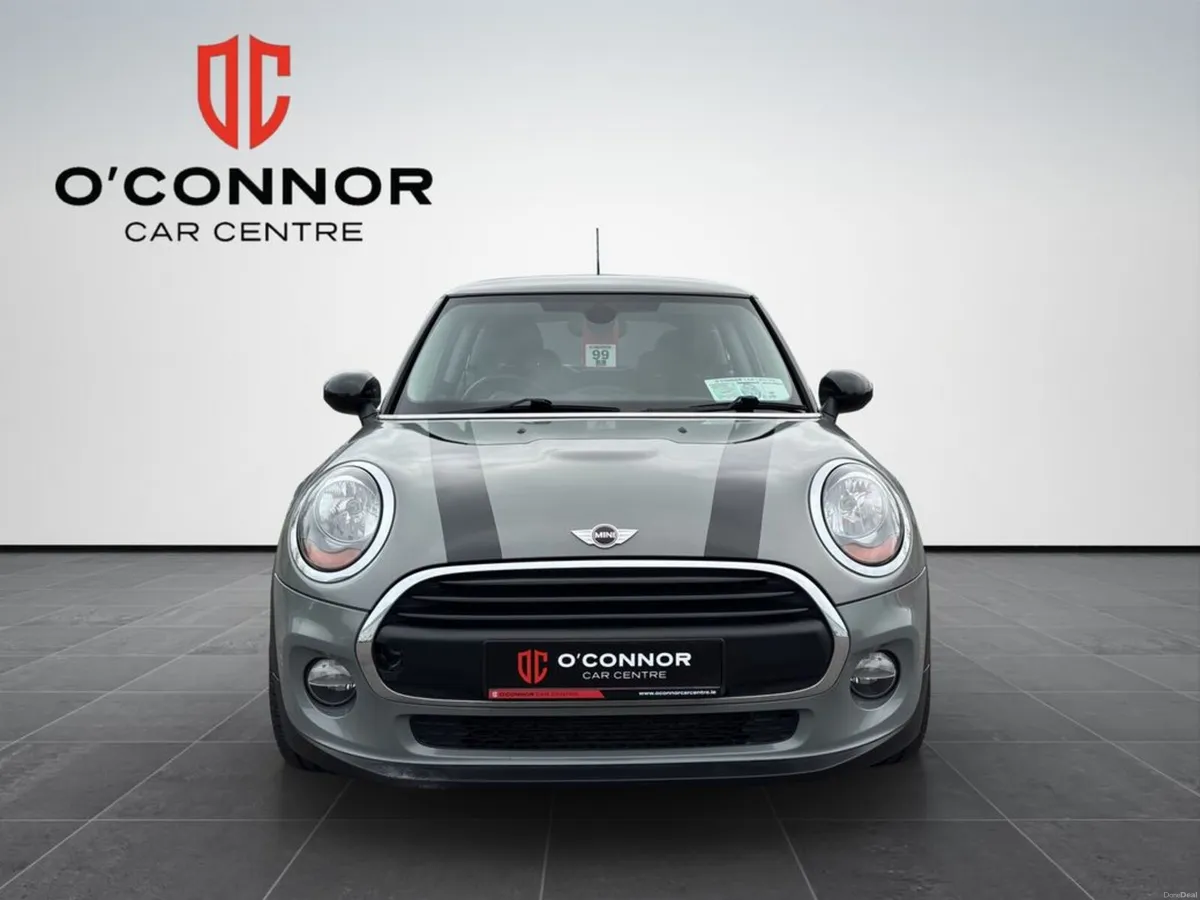Mini Cooper Drives like a go-kart… looks like it b - Image 2