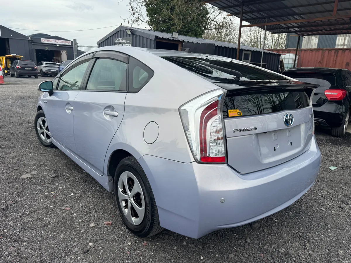 Toyota Prius hybrid automatic - Image 4