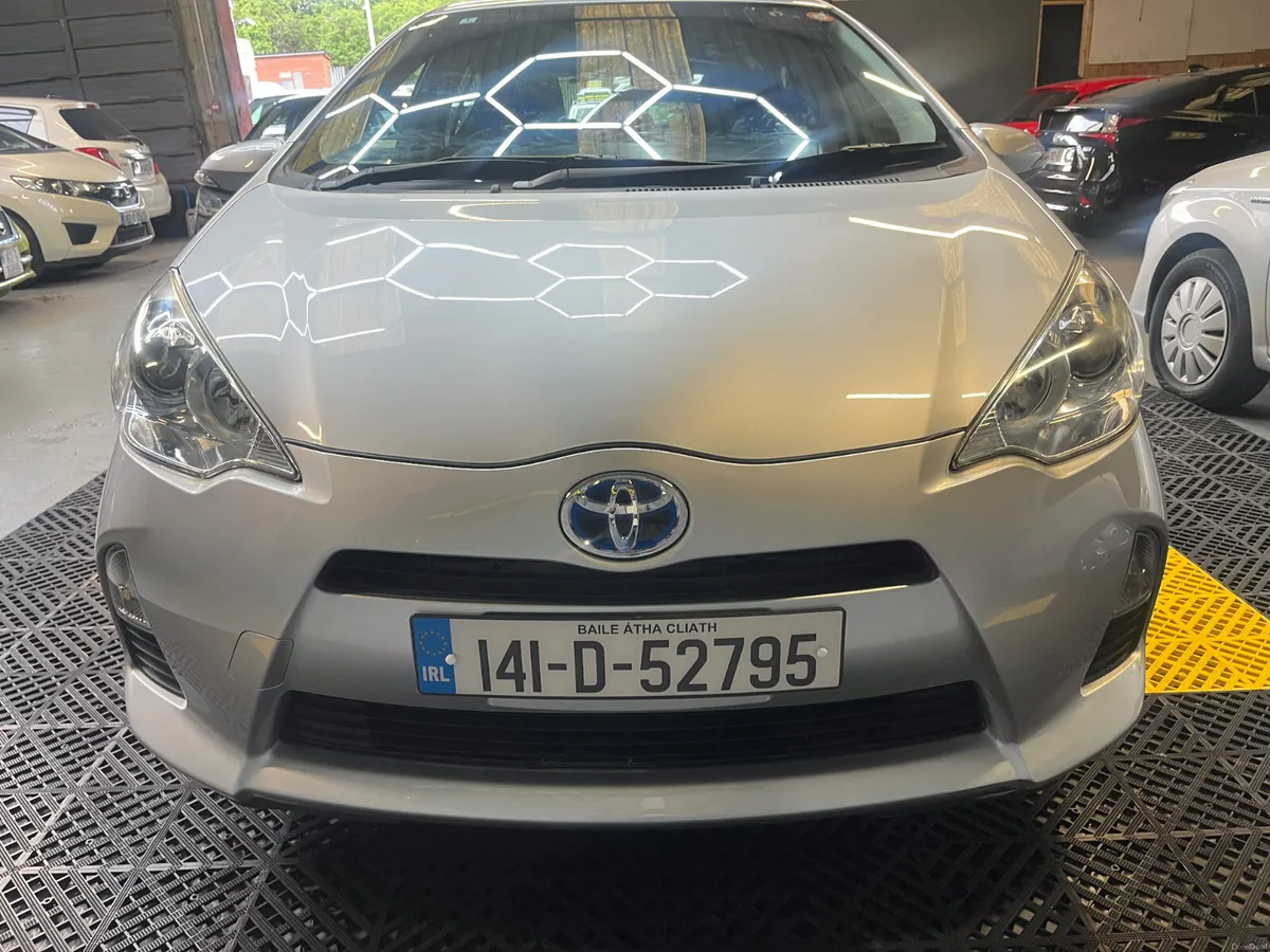 Toyota Aqua 2014 auto - Image 3