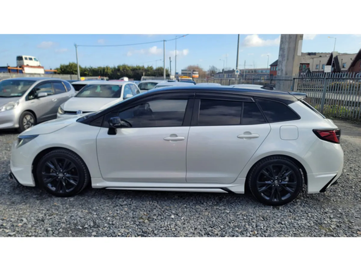 Toyota Corolla Touring 1.8 Automatic Petrol Hybrid - Image 4