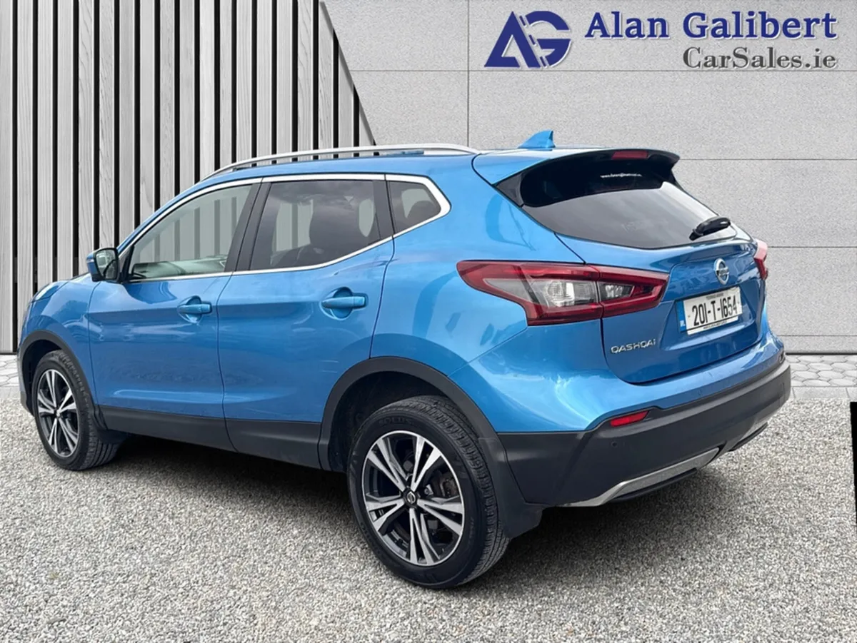 Nissan Qashqai 1.7 DSL SV PREMIUM 4X4 - Image 2