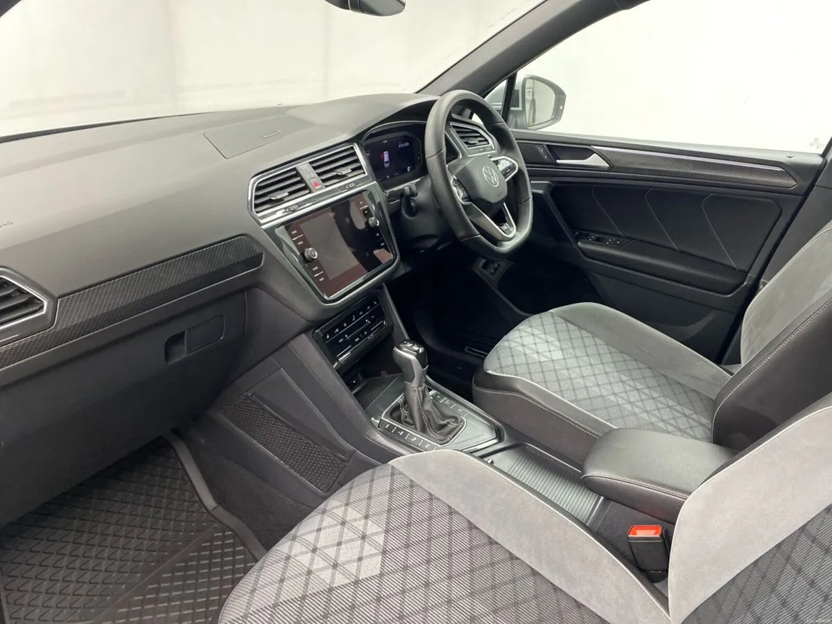 Volkswagen Tiguan R-Line 1.4 TSI PHEV 245HP R-Line - Image 3