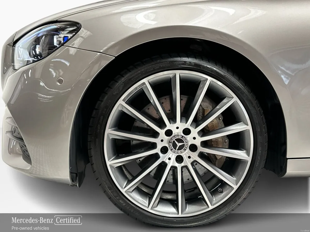 Mercedes-Benz E-Class E300 DE Premium + AMG Line P - Image 5