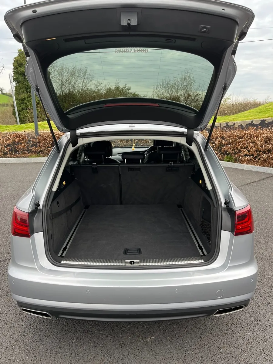 152 Audi A6 Avant S-Line Ultra - Image 2