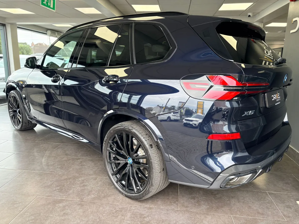 BMW X5 2025 50e M-Sport Pro - Image 3