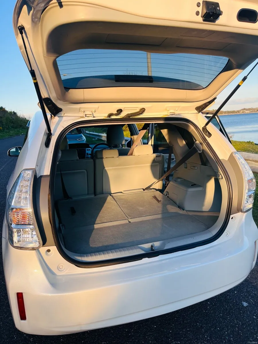 2013 TOYOTA PRIUS~ HYBRID AUTOMATIC - Image 4