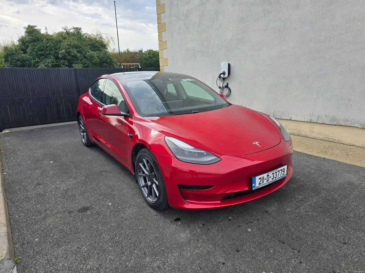 211 Tesla Model 3 Standard Plus RWD - Image 1