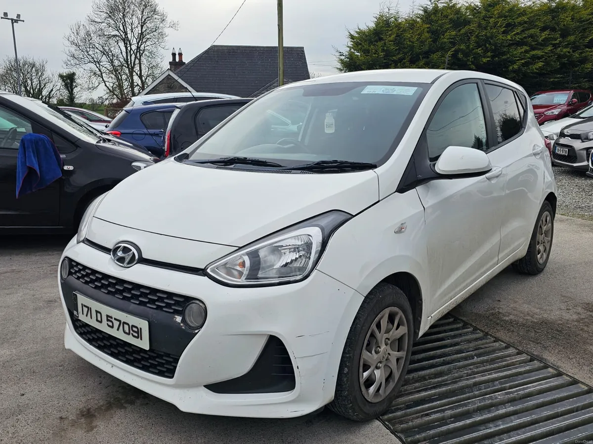 €5990 Hyundai i10 2017 absolute bargain €5999 - Image 4