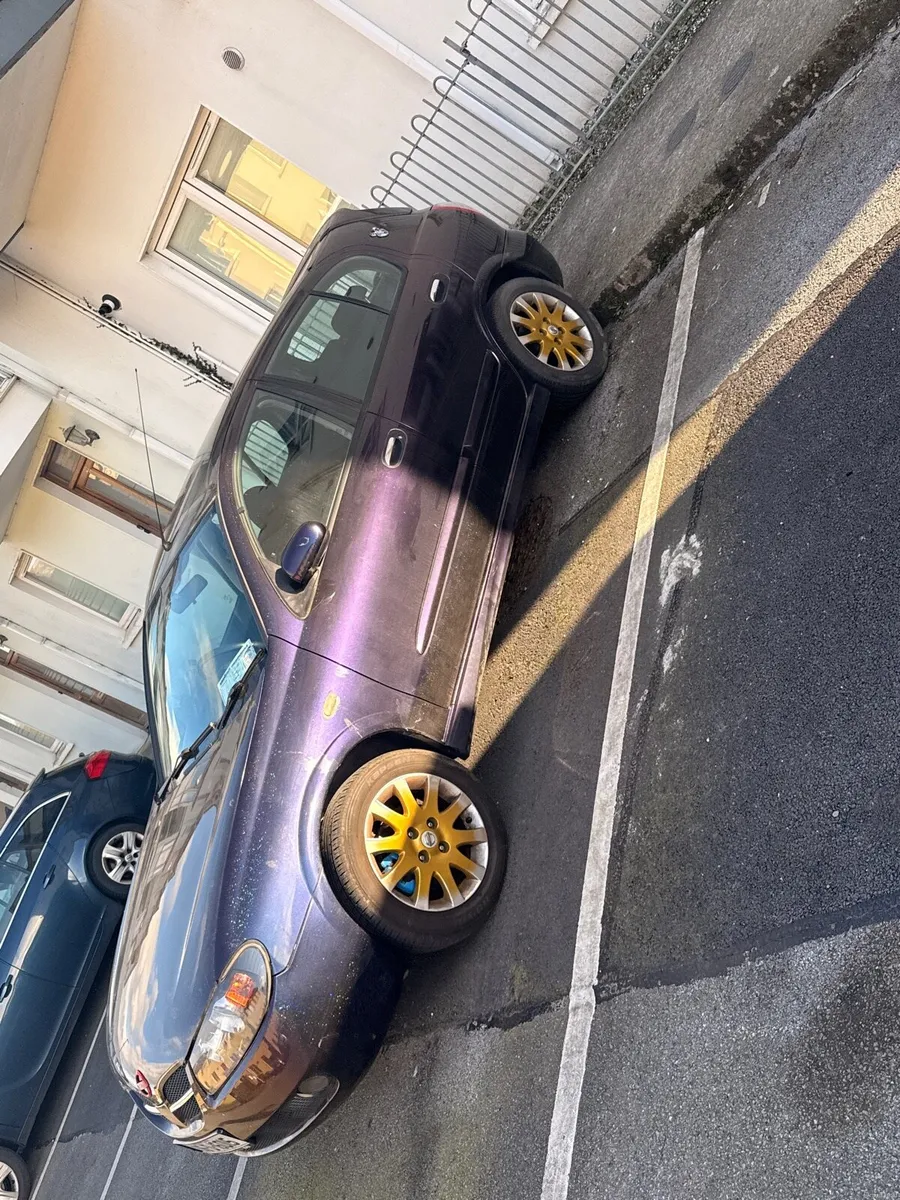 Nissan Almera 06 - Image 1