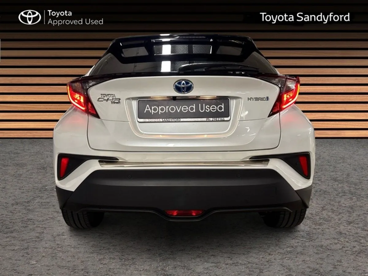 Toyota C-HR HYBRID SPORT BI-TONE // REAR CAMERA // - Image 4