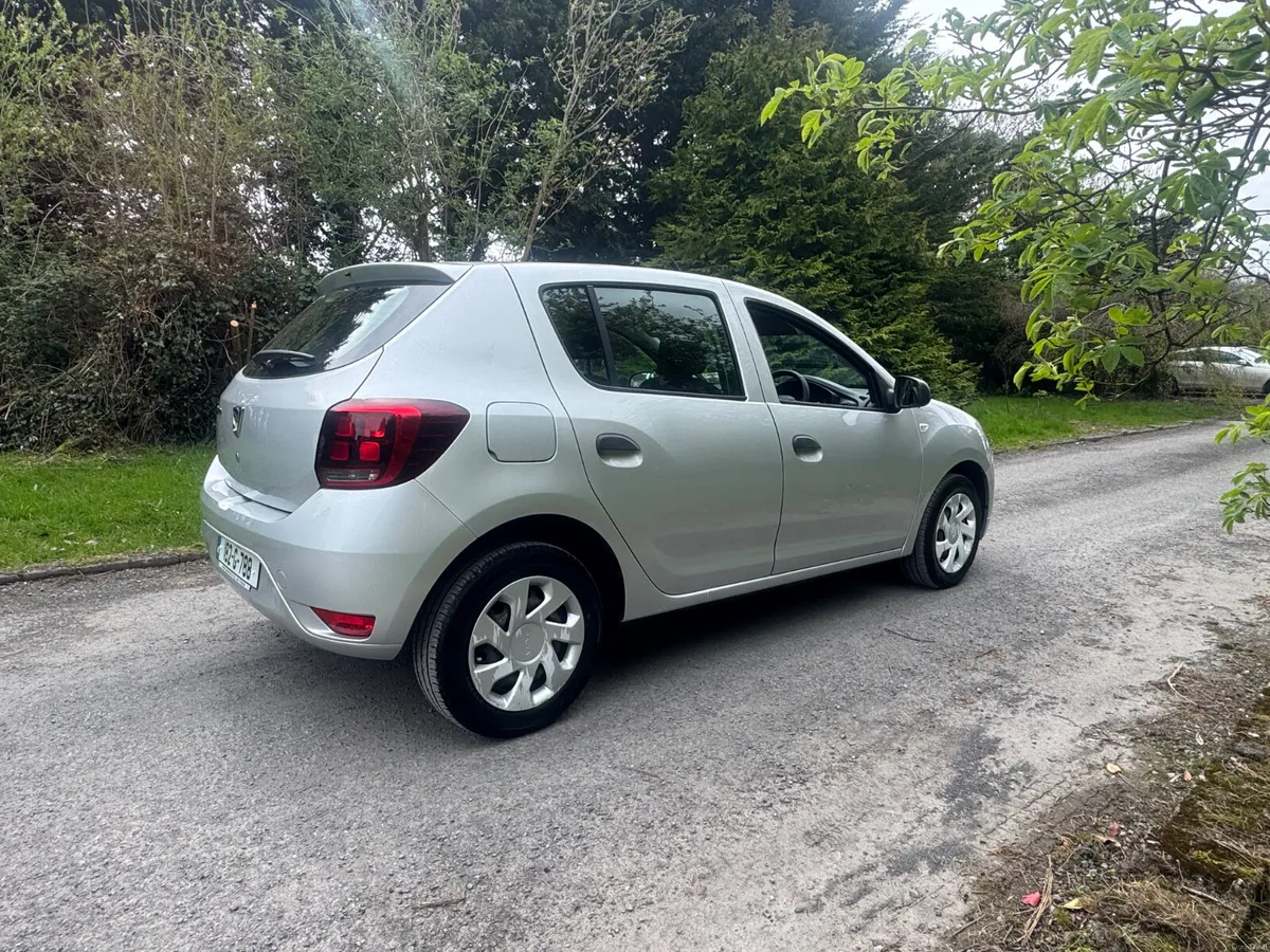 18 Dacia Sandero 1.0 .. LOW MILEAGE - Image 2