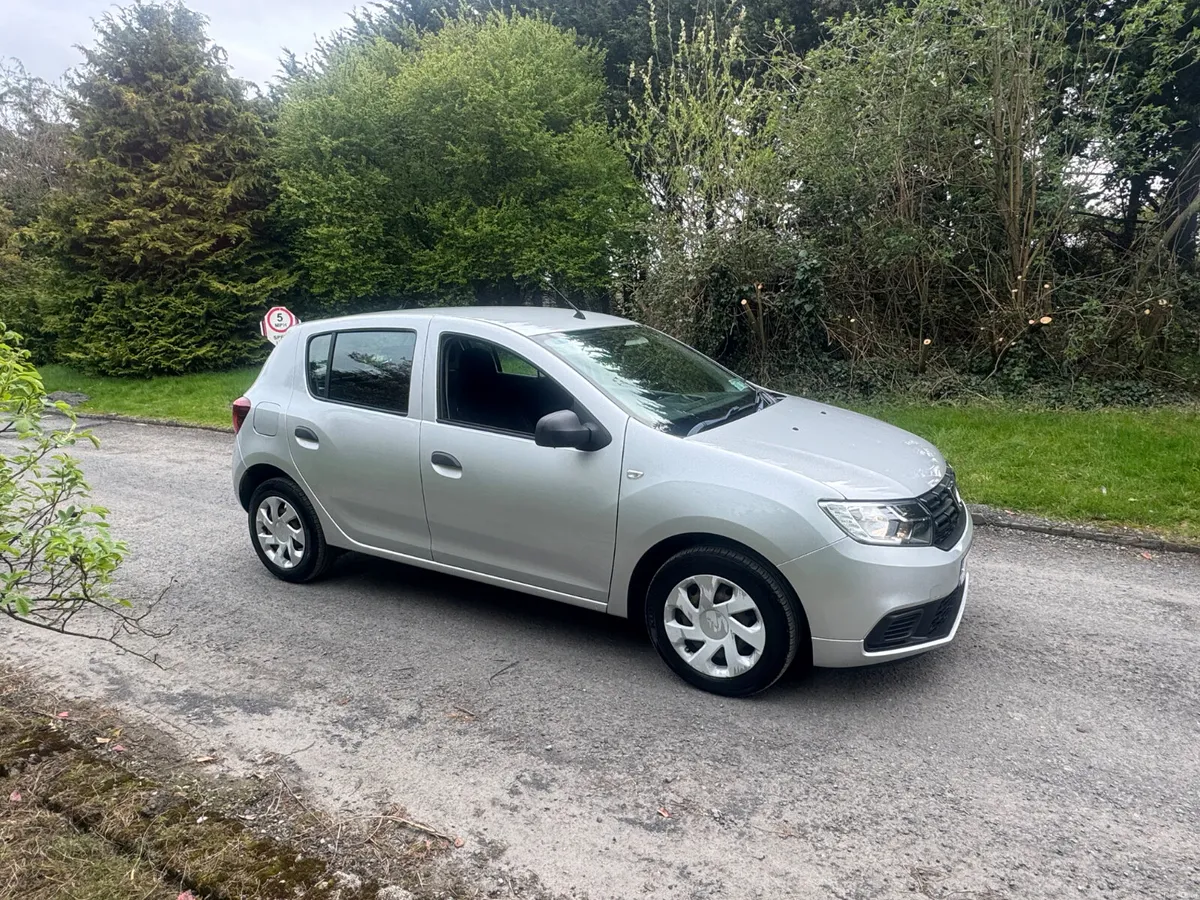 18 Dacia Sandero 1.0 .. LOW MILEAGE - Image 1