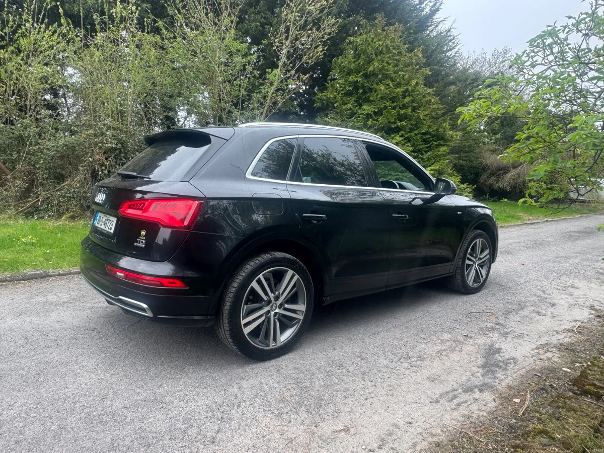 18 Audi Q5 2.0TDI QUATTRO S-LINE - Image 2