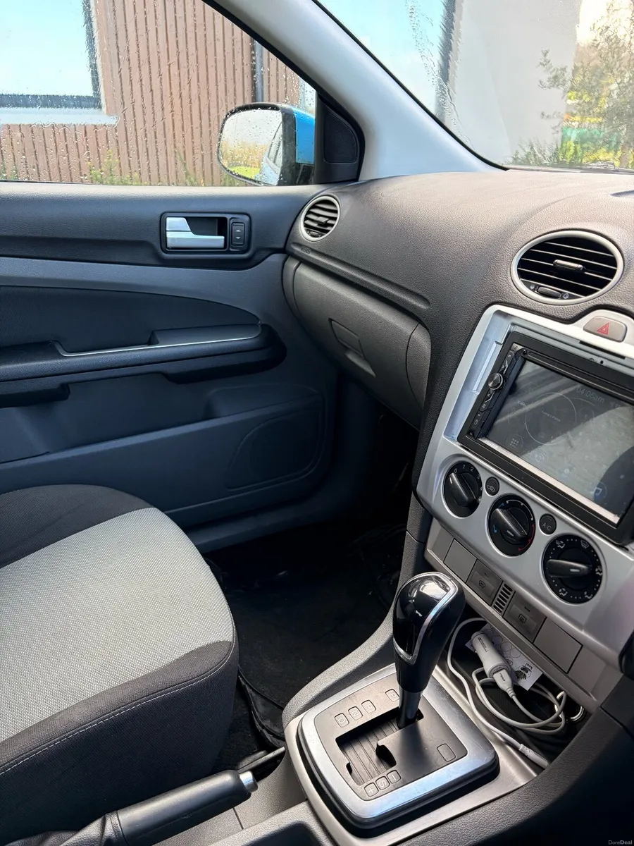 Ford Focus 2010 - Image 4