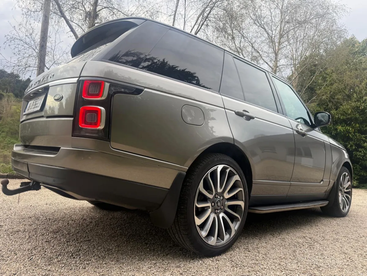 Land Rover Range Rover 3.0 TDV6 VOGUE - Image 3