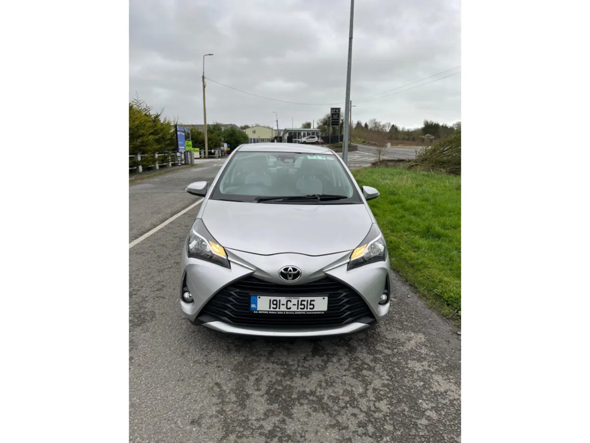 Toyota Yaris 1.0 LUNA 4DR - Image 2