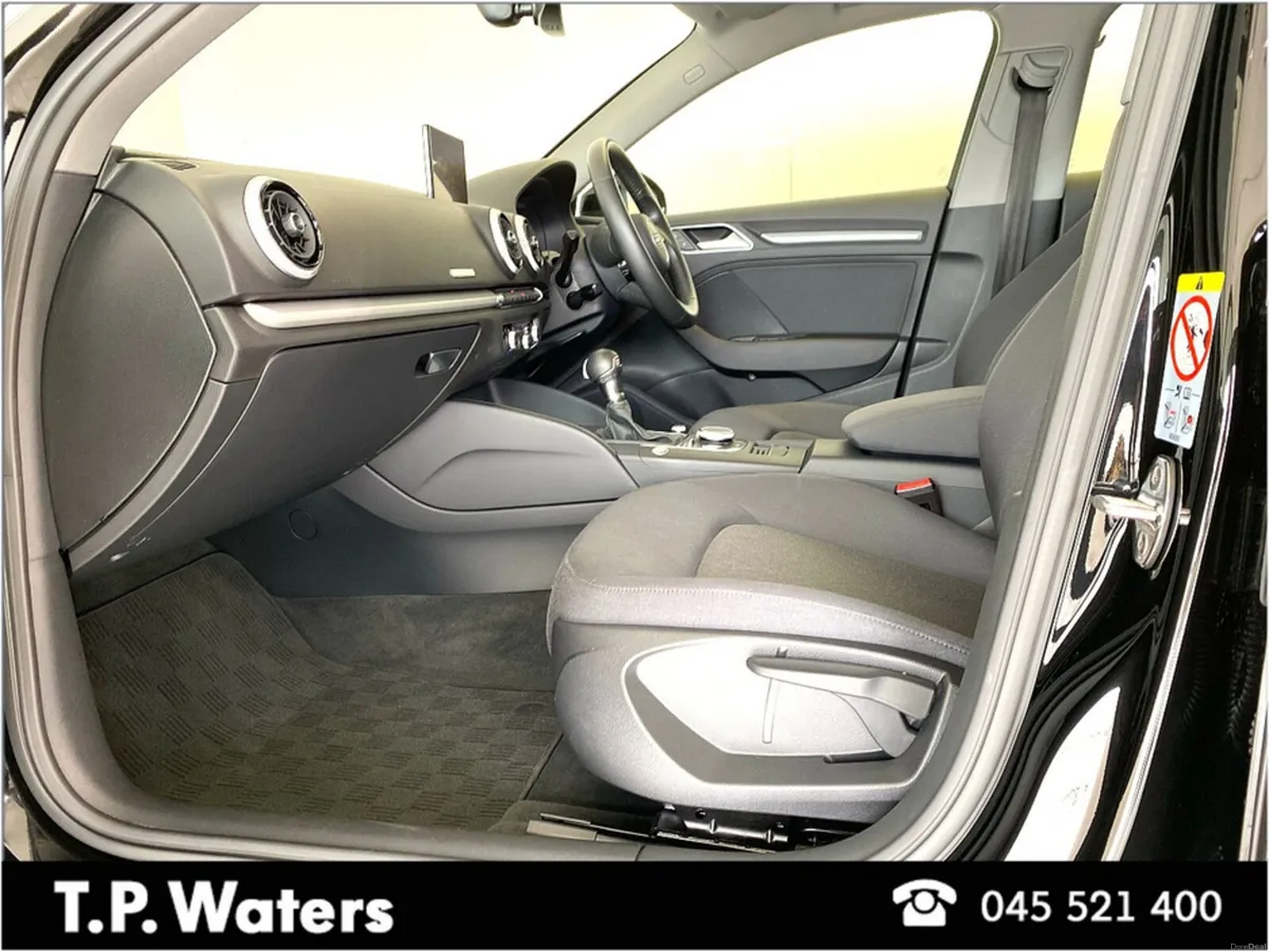 Audi A3 1.4 TSI - AUTOMATIC - REVERSING CAMERA - S - Image 6