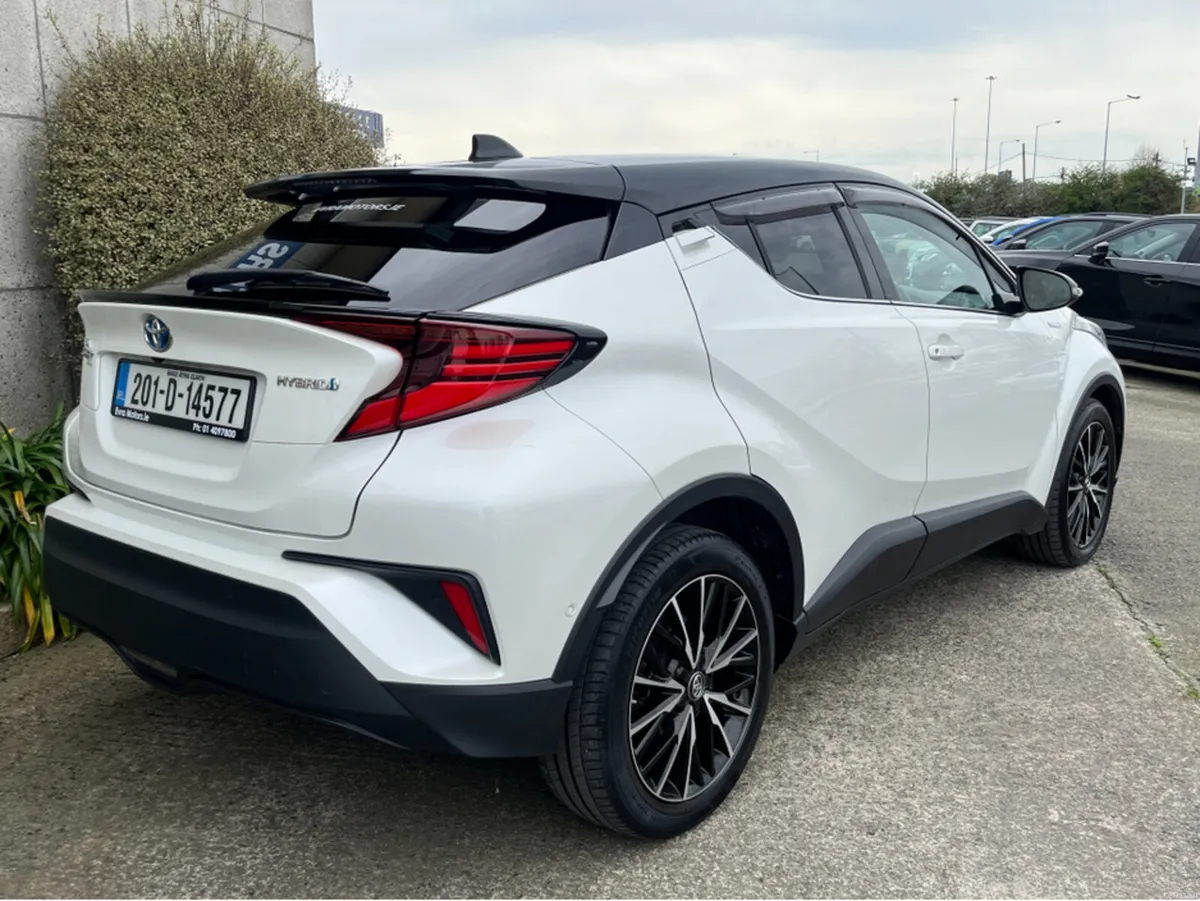 Toyota C-HR SOL HYBRID AUTOMATIC 1.8 PETROL //HIGH - Image 4