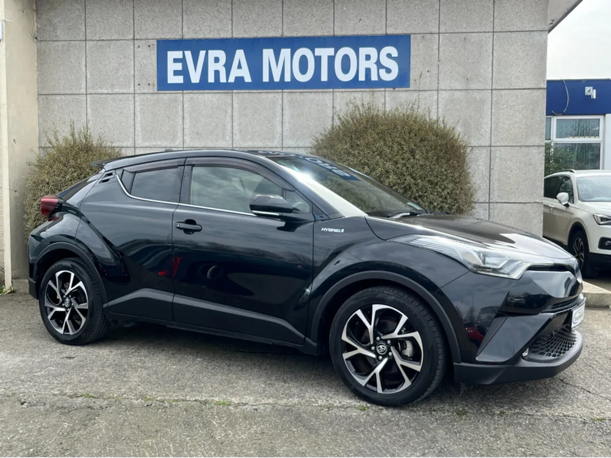 Toyota C-HR SOL AUTOMATIC HYBRID 1.8 PETROL //FULL - Image 3