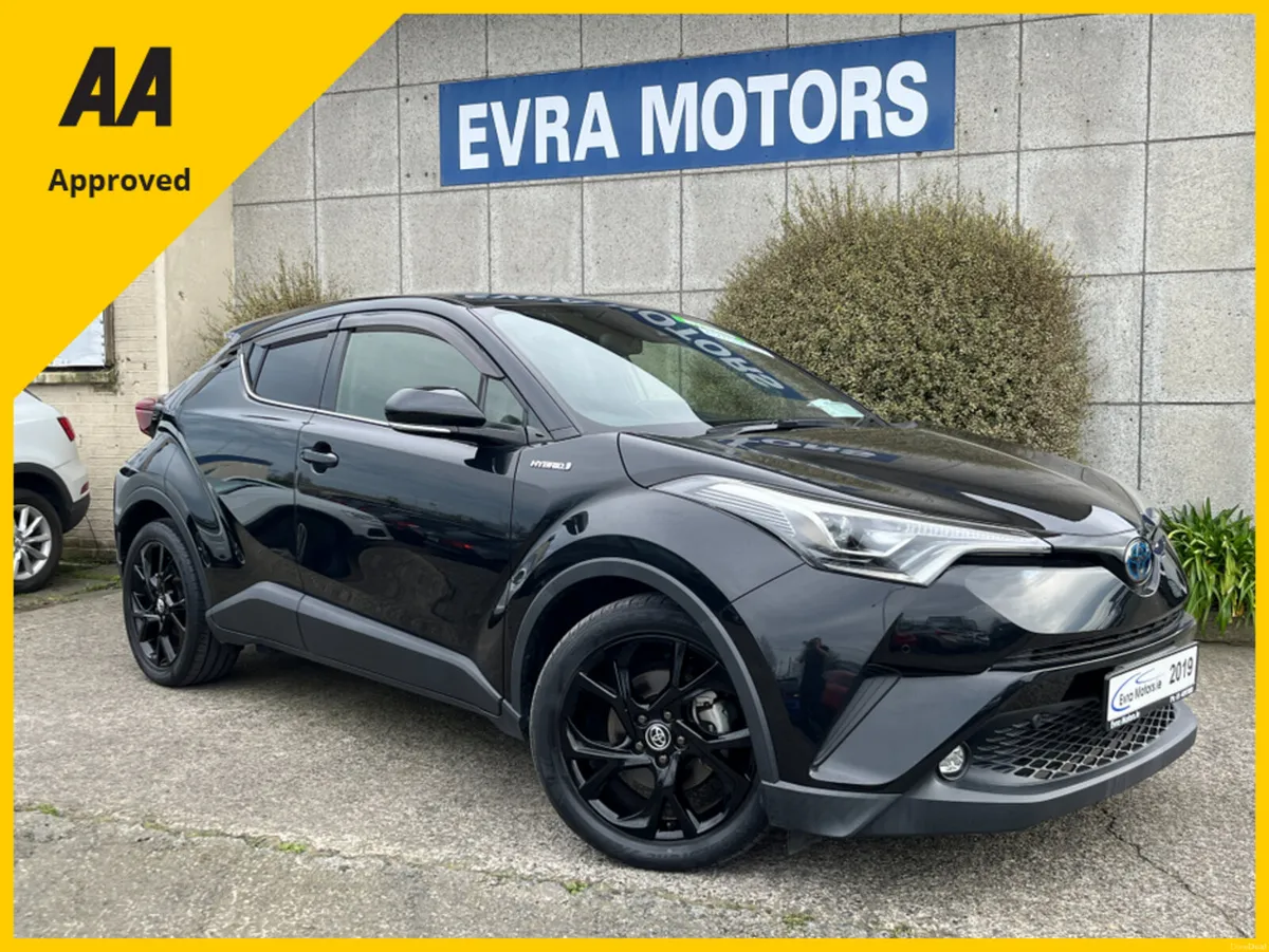 Toyota C-HR SOL NERO AUTOMATIC 1.8 PETROL HYBRID / - Image 1