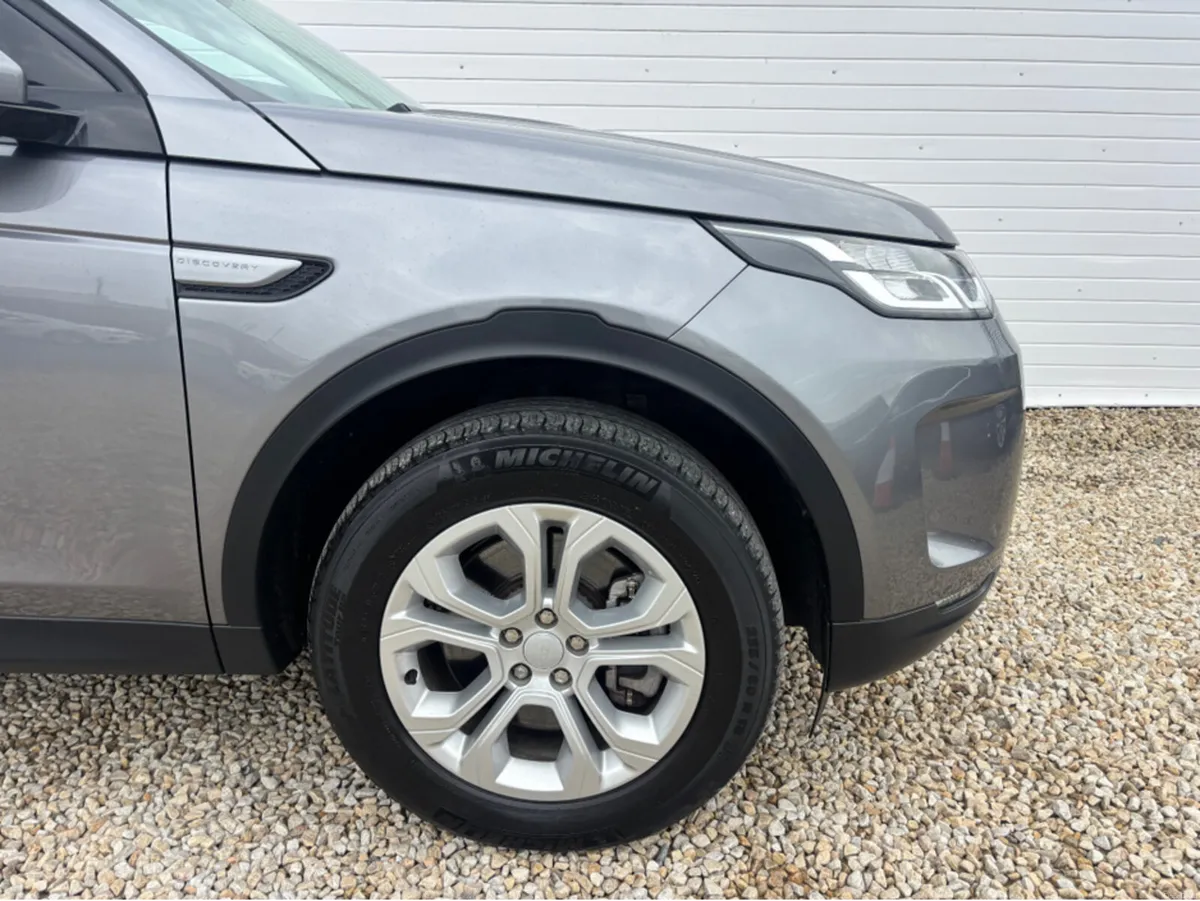 Land Rover Discovery Sport 1.5 PHEV S AUTO - Image 4