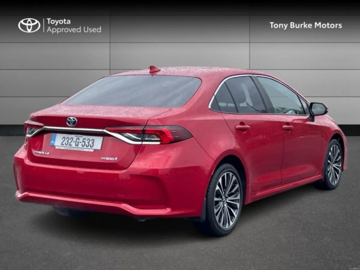 Toyota Corolla Saloon - LUNASPORT Edition - 1.8 Hy - Image 2