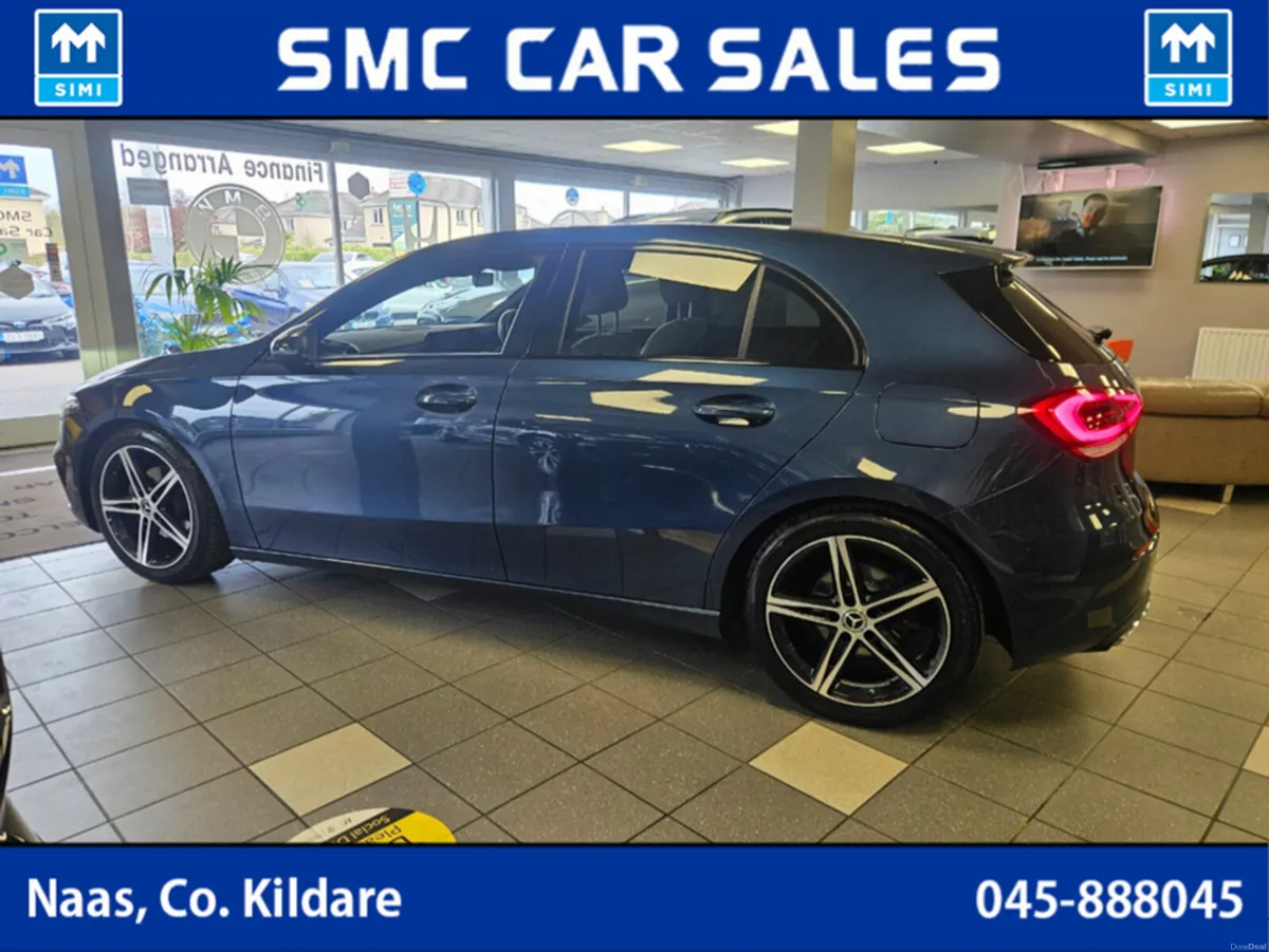 Mercedes-Benz A-Class 160 NIGHT PACK - Image 4