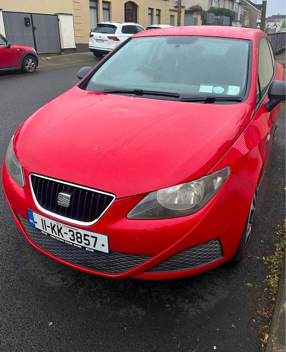 SEAT IBIZA 2011 LOW MILAGE - Image 2