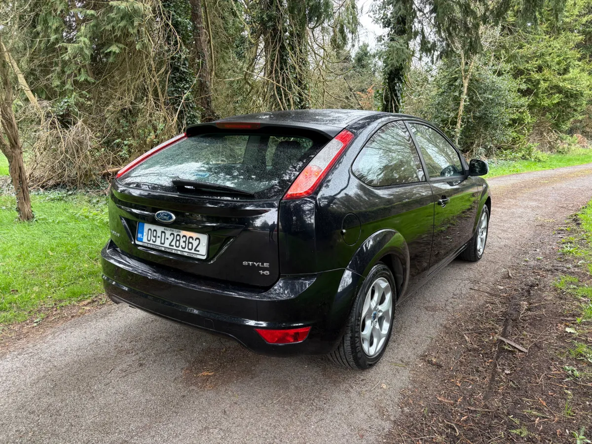 Ford Focus Style 1.6L, NCT until November 2026! - Image 3