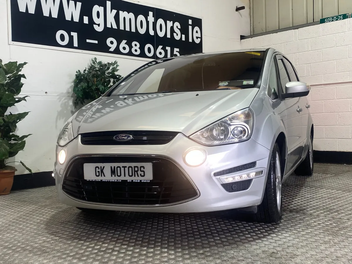 Ford S-Max 2014//AUTOMATIC//TITANIUM// - Image 2