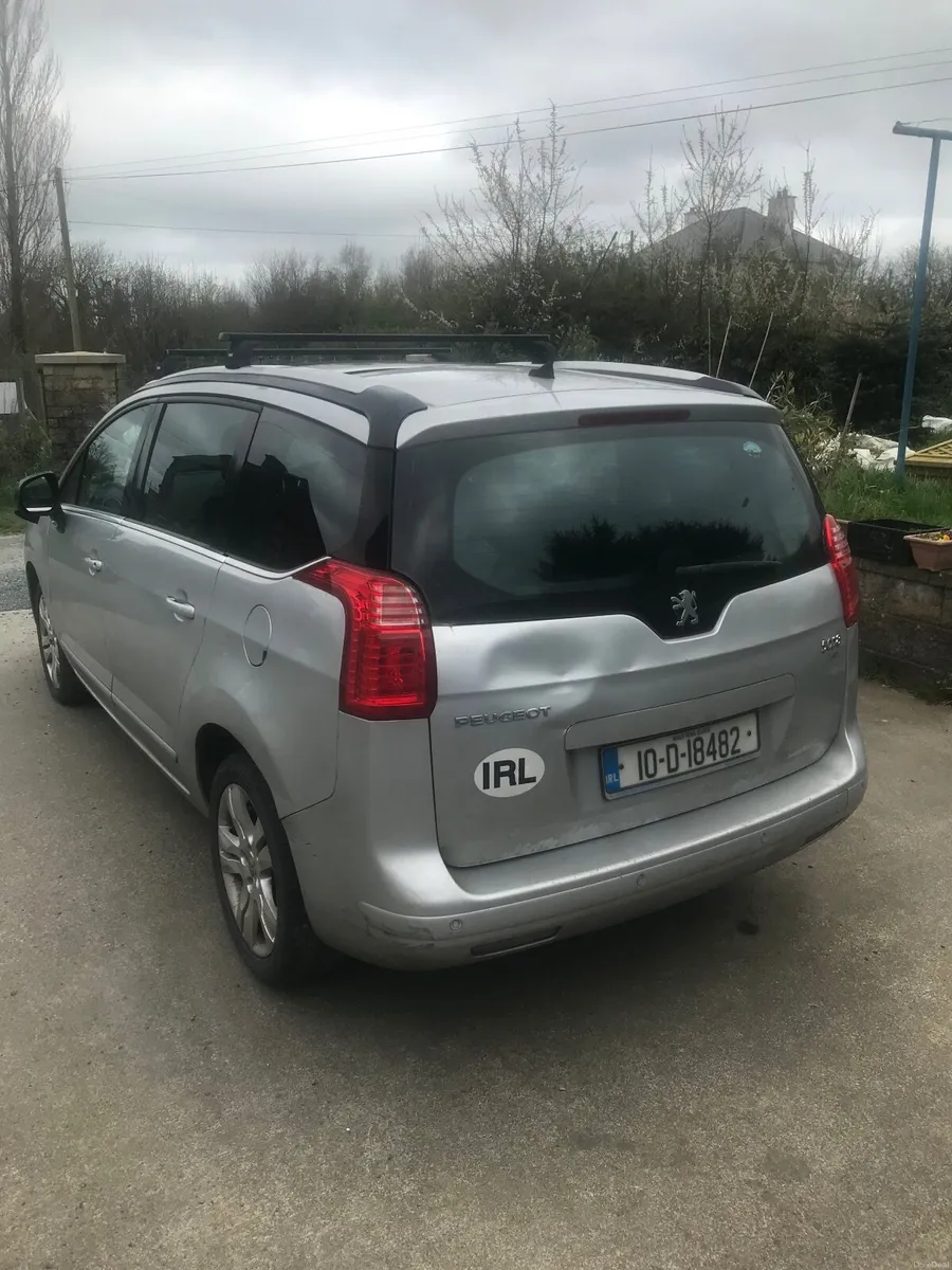 Peugeot 5008 2010 - Image 3