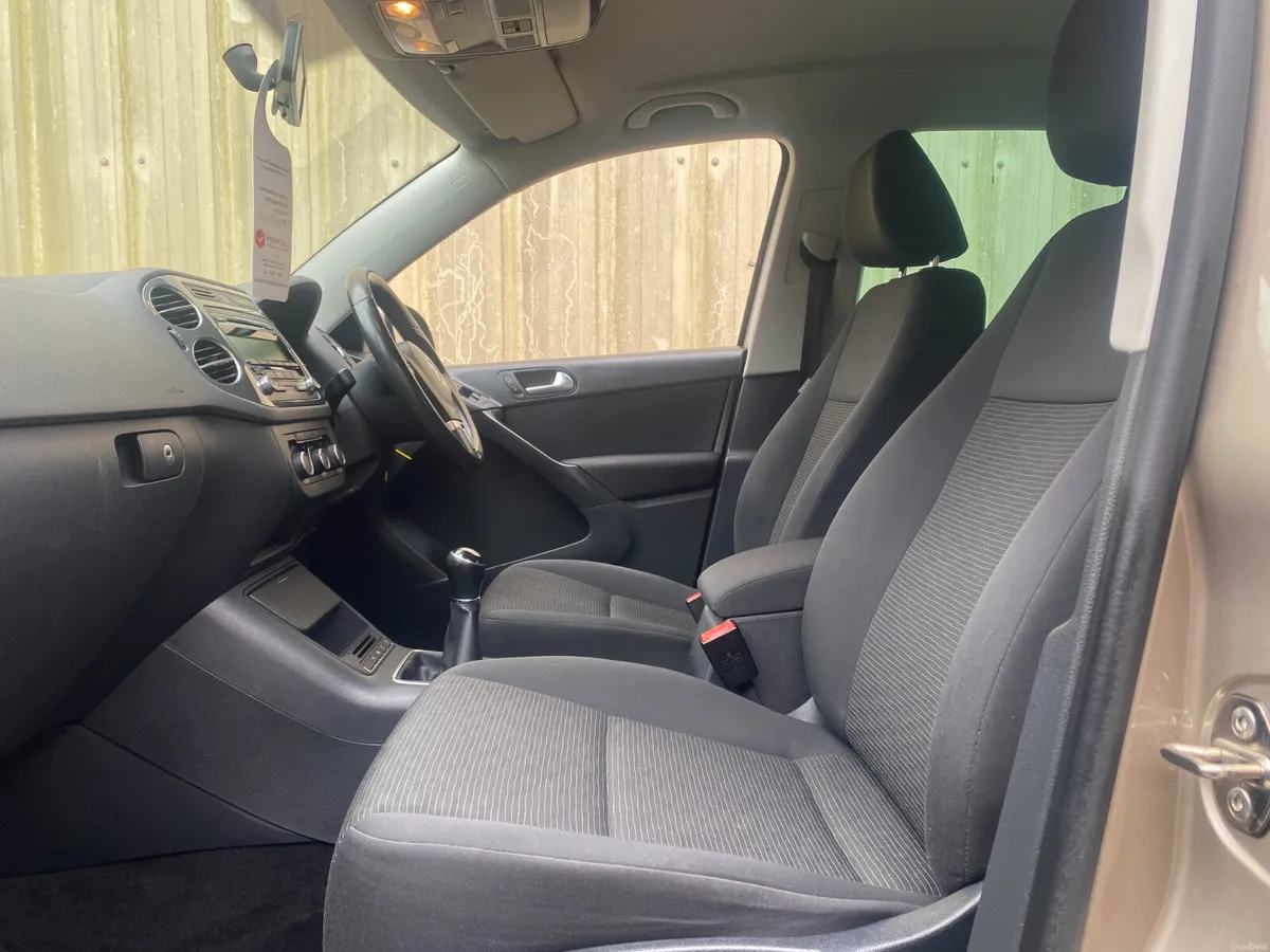 Volkswagen Tiguan 2014//ONE OWNER// - Image 4
