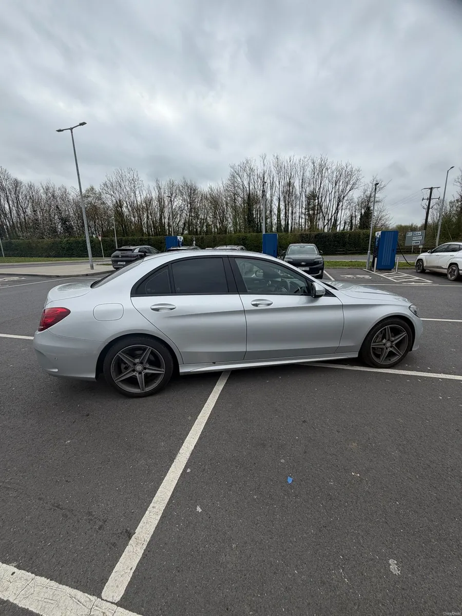 Mercedes C class 220d AMG line - Image 3