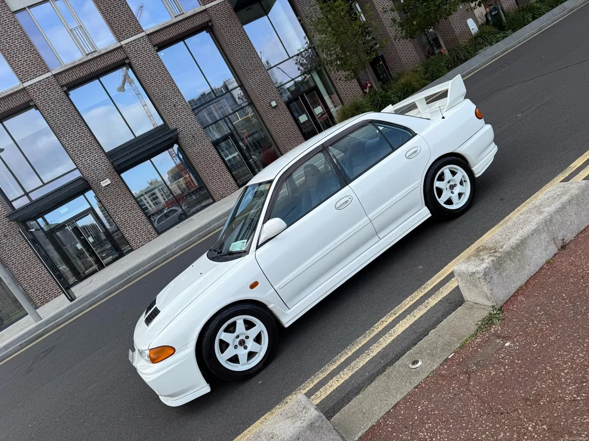 Mitsubishi Lancer Evo 3 - Image 3