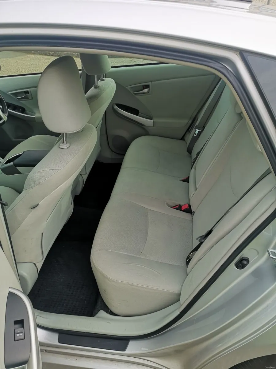 Toyota Prius 2012 - Image 3
