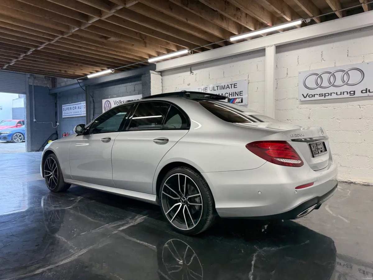 2018 Mercedes-Benz E-Class E220d 4 Matic Premium - Image 3