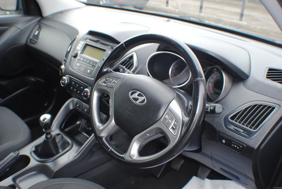 Hyundai ix35 2015 1.7 D 5dr SUV - Image 2