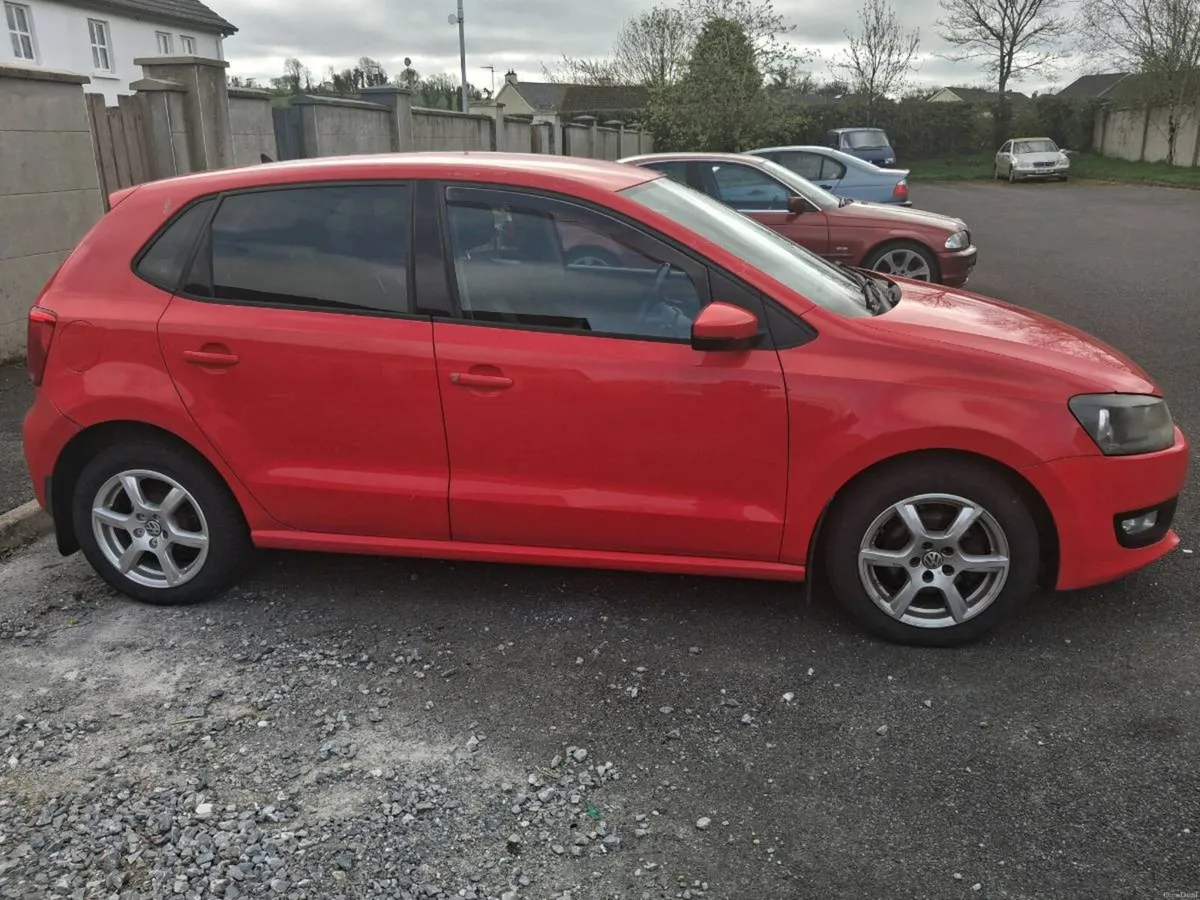 Volkswagen polo - Image 2