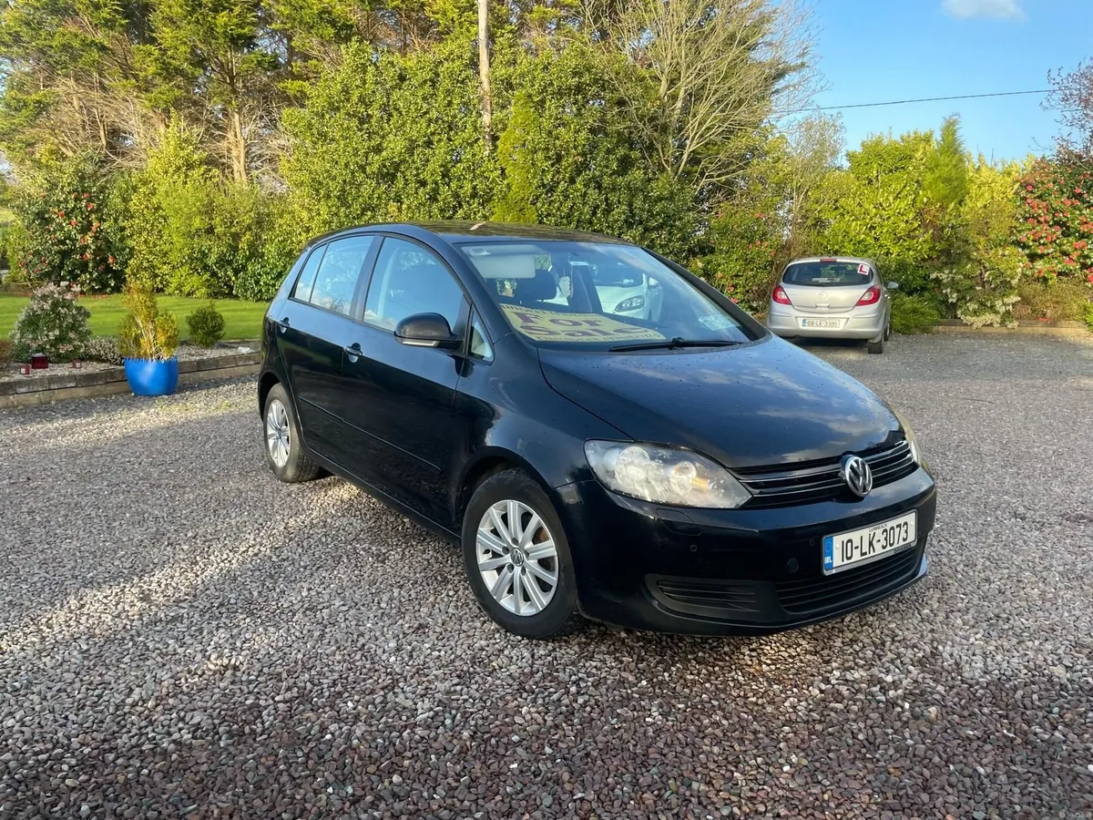 Volkswagen Golf 2010 1.6L - Image 4
