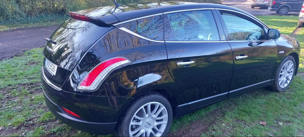 Chrysler Delta 2013 - Image 3