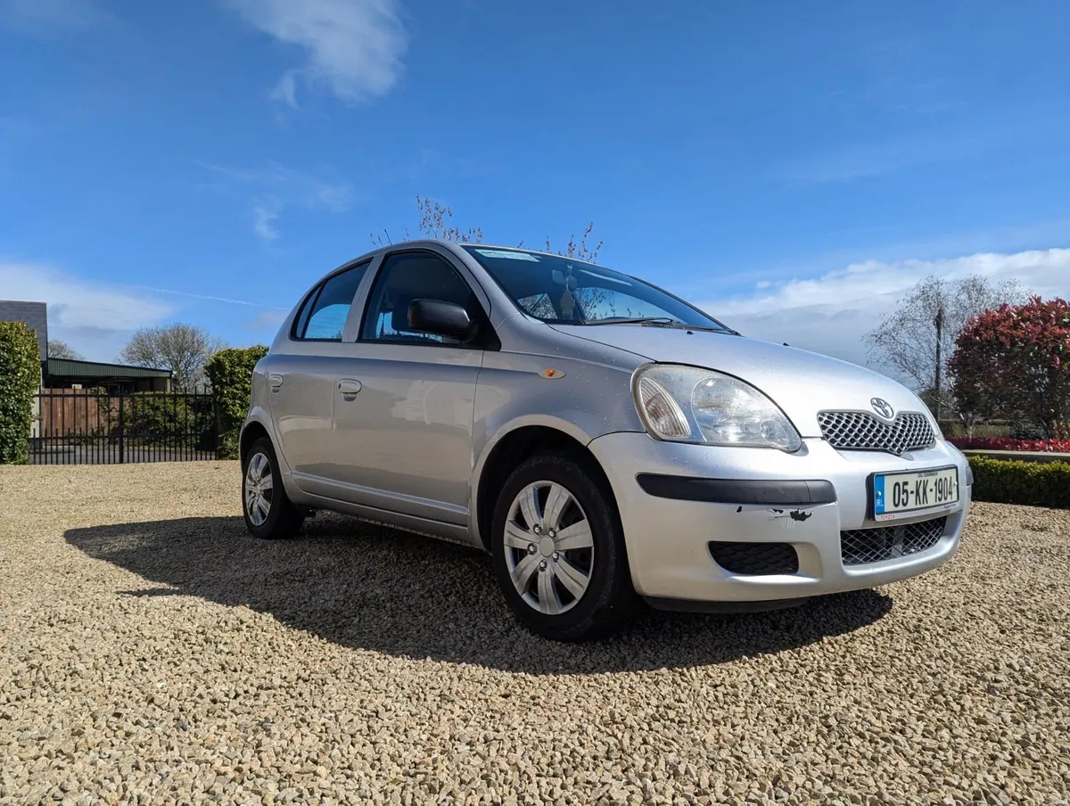Toyota Yaris 2005 - Image 1