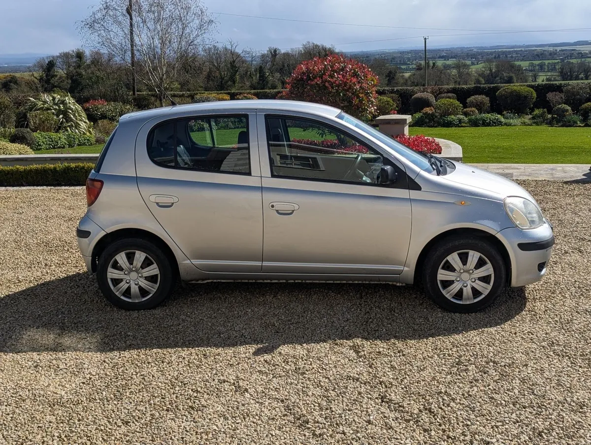Toyota Yaris 2005 - Image 3