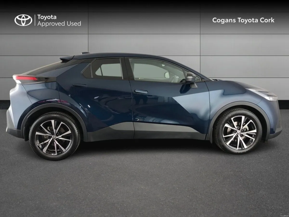 Toyota C-HR C-HR Sport - Image 3