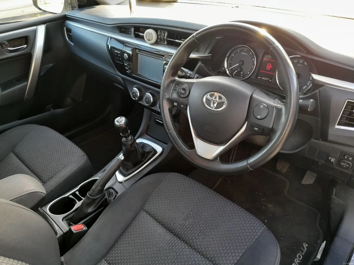 2014 Toyota Corolla 1,3 nct 06/26 €6200 - Image 4